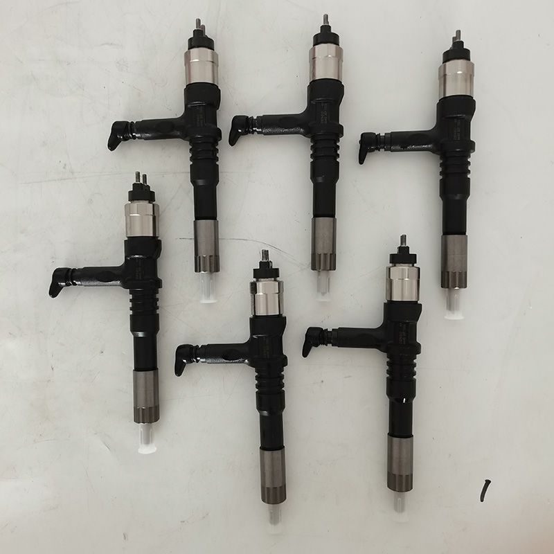 حاقن المحرك 6251-11-3200