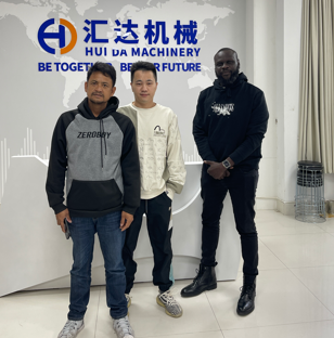 زيارة العملاء