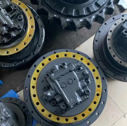 Motor de desplazamiento 706-8J-01012