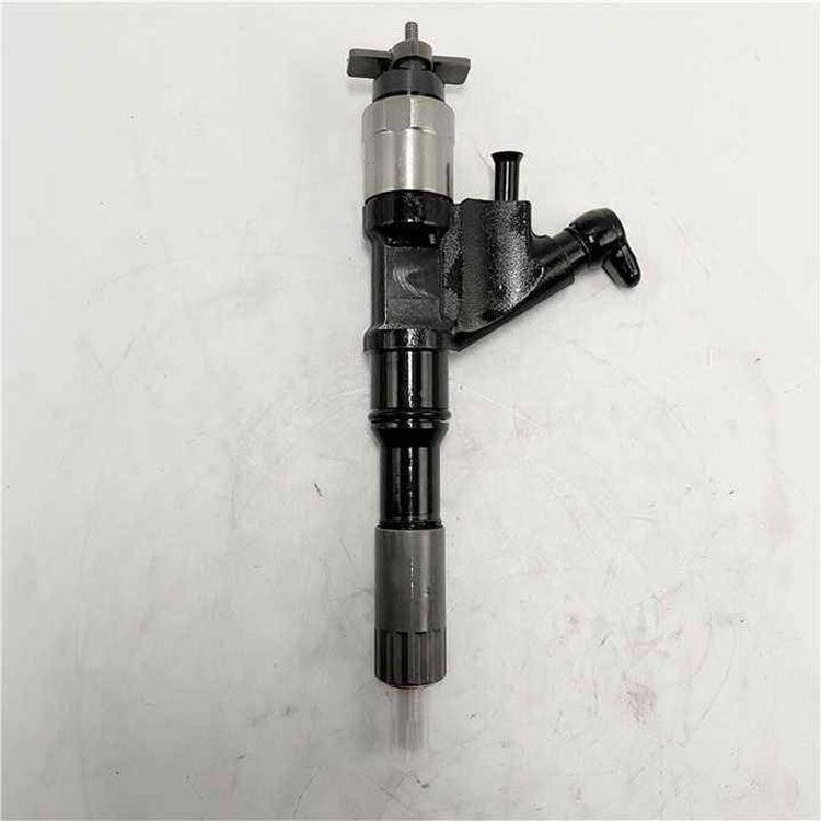 حاقن دينسو 095000-8910